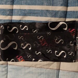 NWOT Womens Serenita Scarf, Med Size, Black, pink,red, white